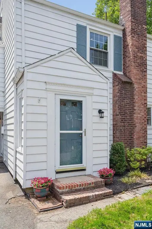 14 Bancroft Place, Fair Lawn, NJ 07410 - #2
