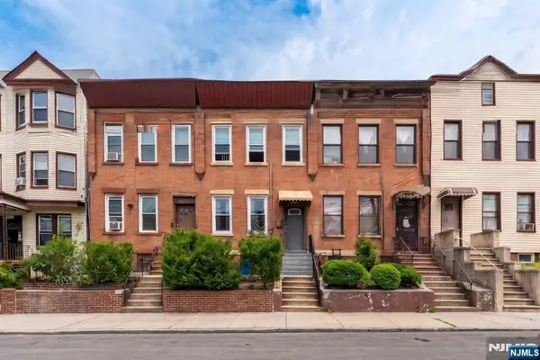 140A Clendenny Avenue, Jersey City, NJ 07304