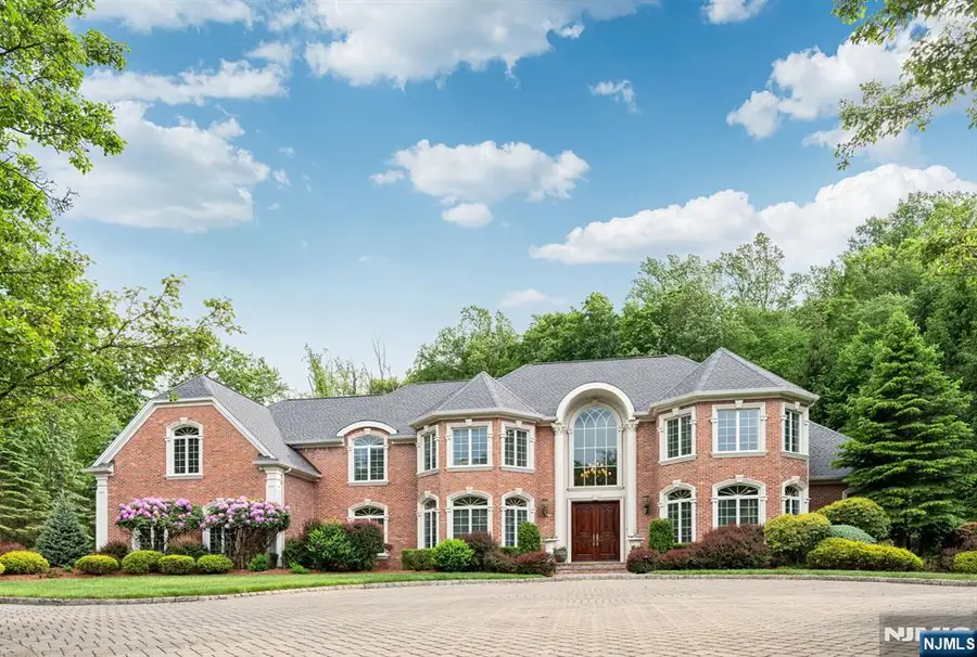 68 Brams Hill Drive, Mahwah, NJ 07430 - #3