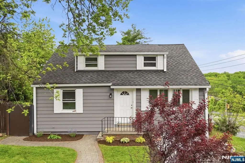 1 Lorelei Road, West Orange, NJ 07052 - #1