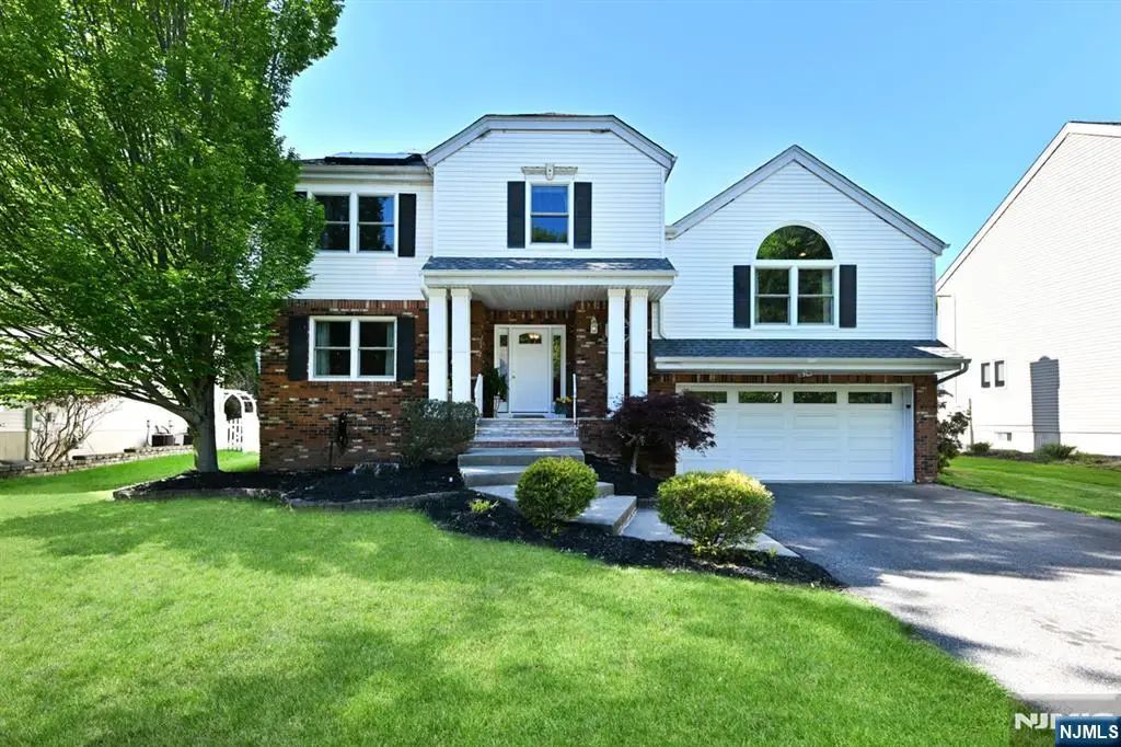 142 Geiger Drive, River Vale, NJ 07675 - #1