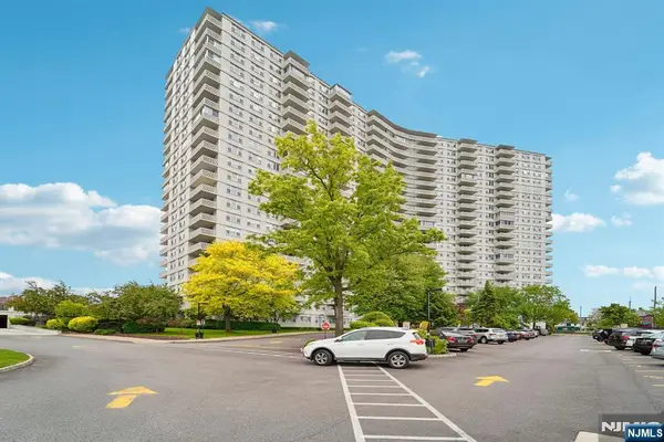 2000 Linwood Avenue 4P, Fort Lee, NJ 07024