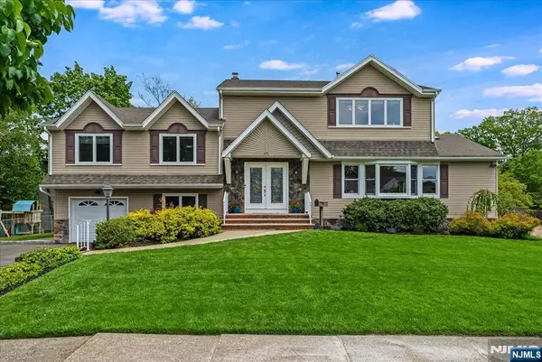 670 Swathmore Lane, Paramus, NJ 07652