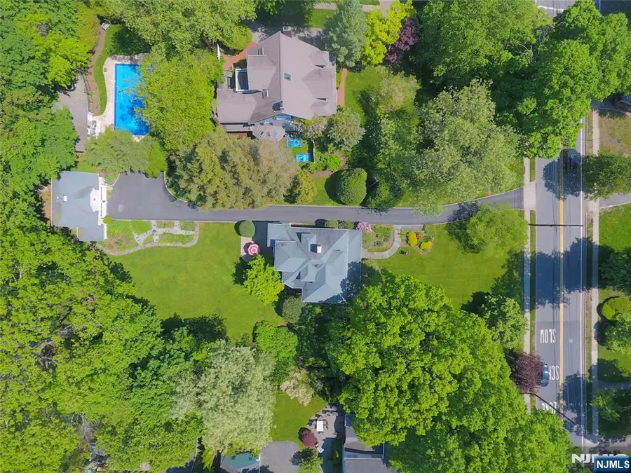 208 Lincoln Avenue, Ridgewood, NJ 07450 - #3
