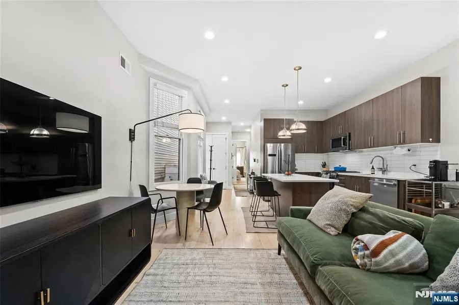 289 Webster Avenue 1a, Jersey City, NJ 07307 - #2