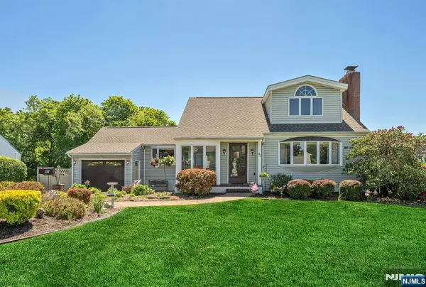 40 Walray Avenue, North Haledon, NJ 07508
