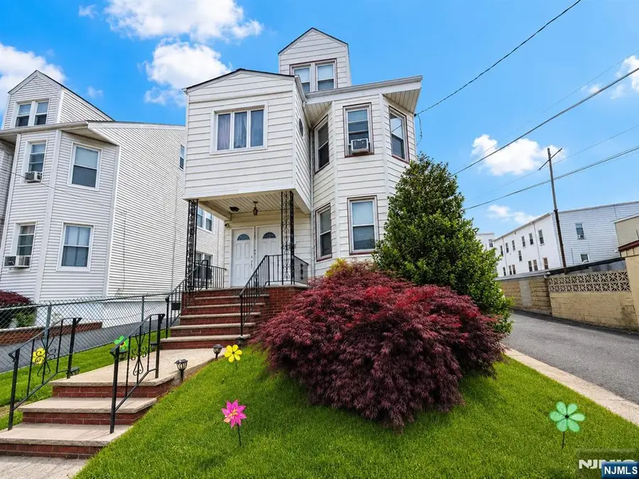 162 Highland Avenue, Kearny, NJ 07032 - #2