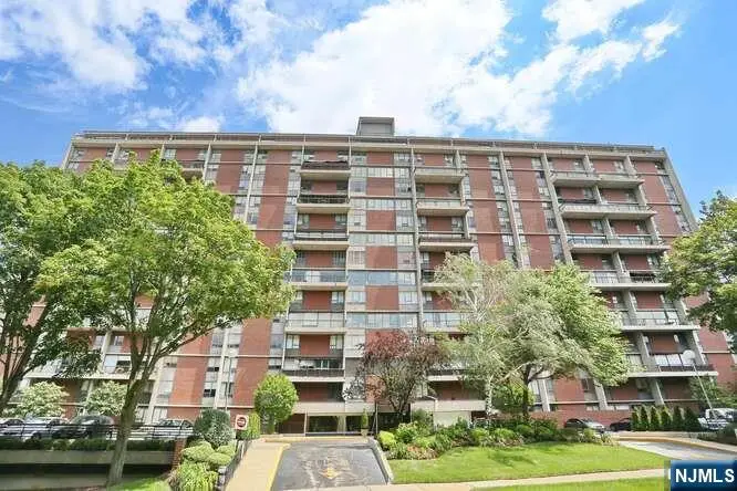 4 Horizon Road 1027, Fort Lee, NJ 07024 - #1