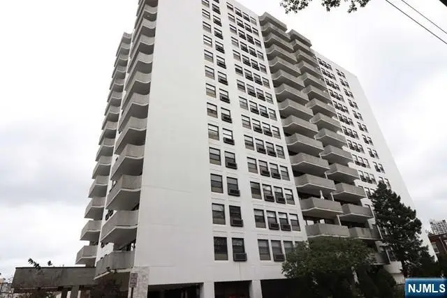1600 Center Avenue 1E, Fort Lee, NJ 07024 - #2