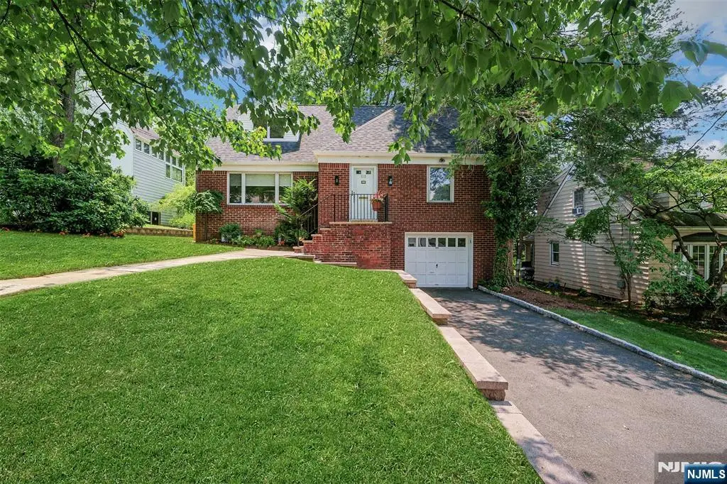616 Rutland Avenue, Teaneck, NJ 07666 - #1