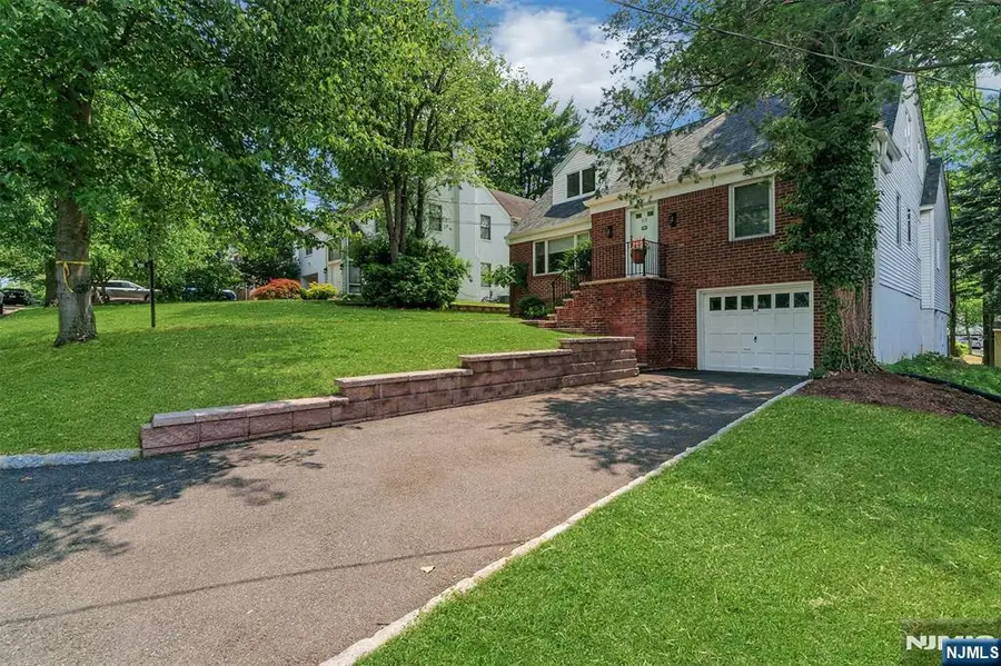 616 Rutland Avenue, Teaneck, NJ 07666 - #2