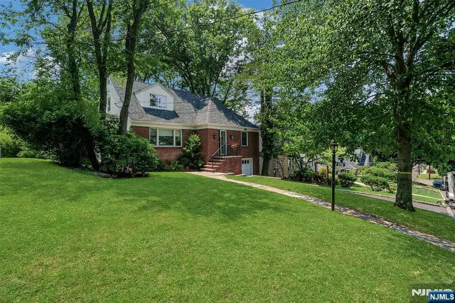 616 Rutland Avenue, Teaneck, NJ 07666 - #3