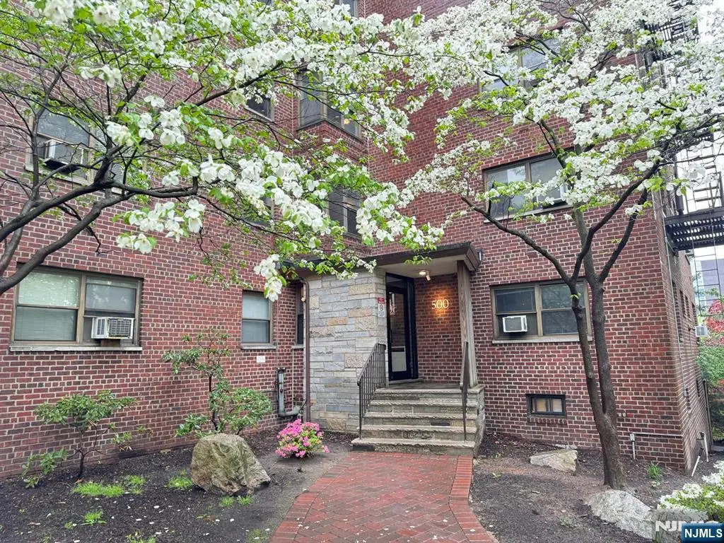 500 Linwood Drive 2G, Fort Lee, NJ 07024 - #1