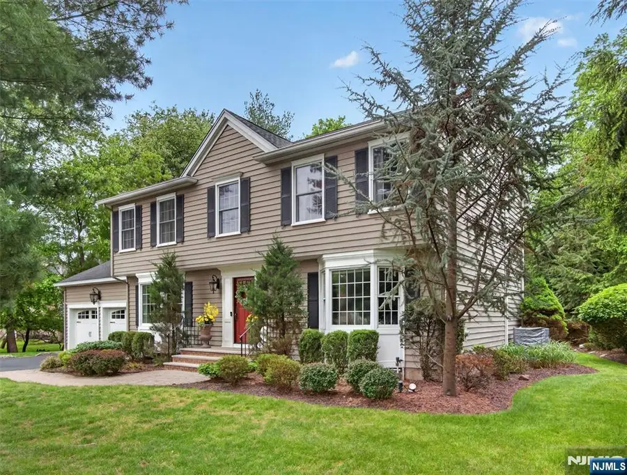 607 Poplar Road, River Vale, NJ 07675 - #2