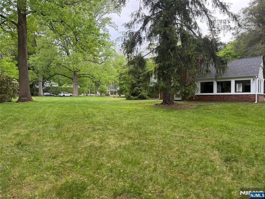 25 Carnot Avenue, Woodcliff Lake, NJ 07677 - #3