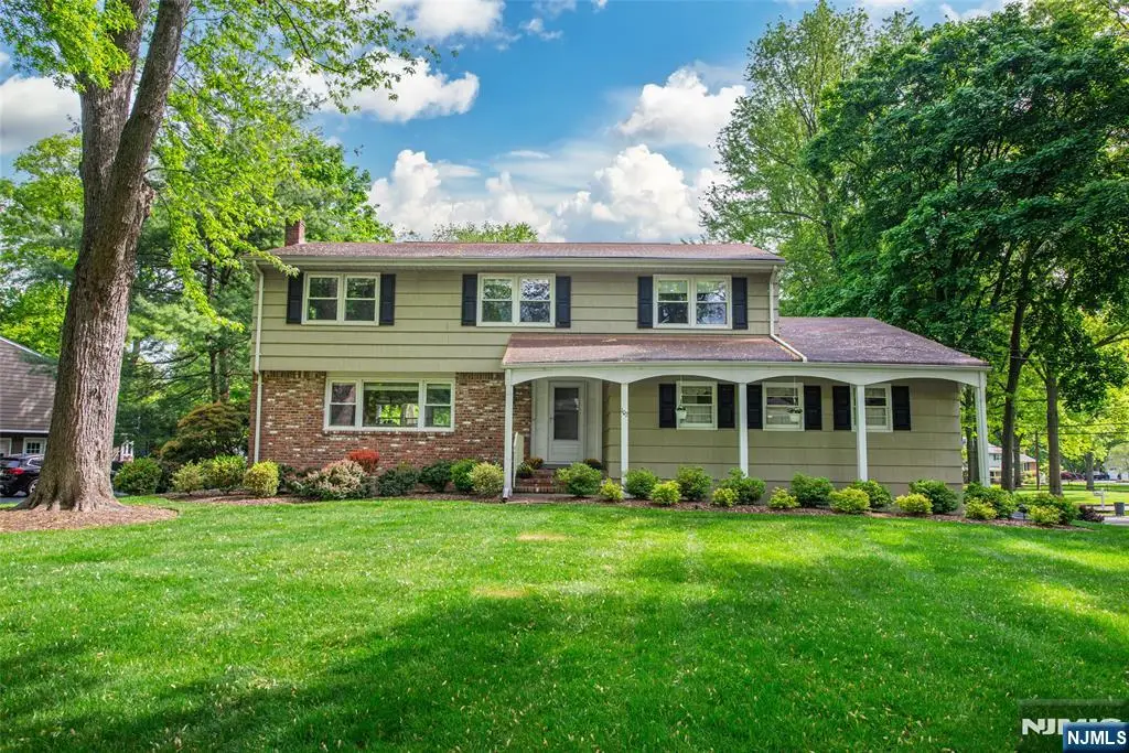 102 Robertson Drive, Wyckoff, NJ 07481 - #1