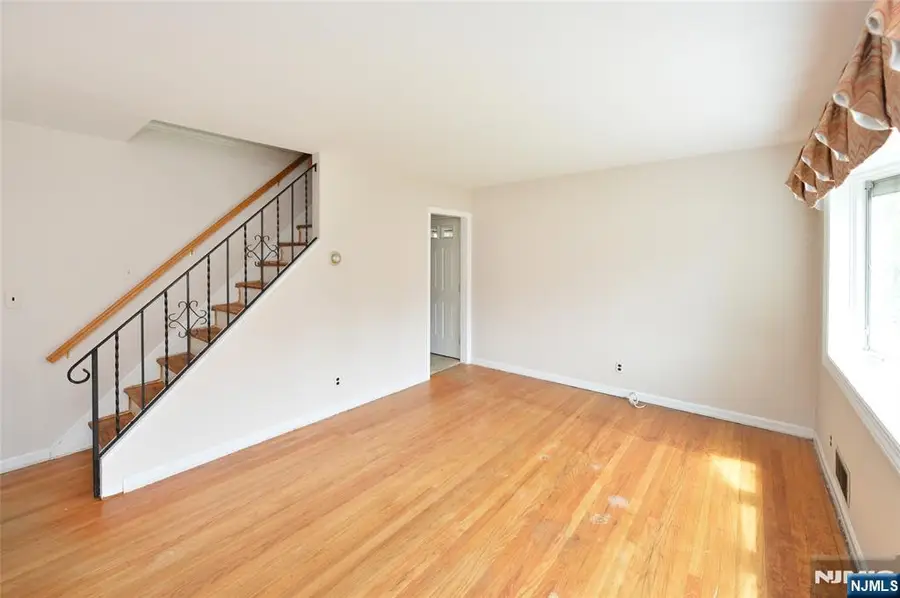 28-19 Warren Road, Fair Lawn, NJ 07410 - #3