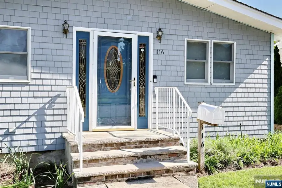 116 W Quackenbush Avenue, Dumont, NJ 07628 - #2