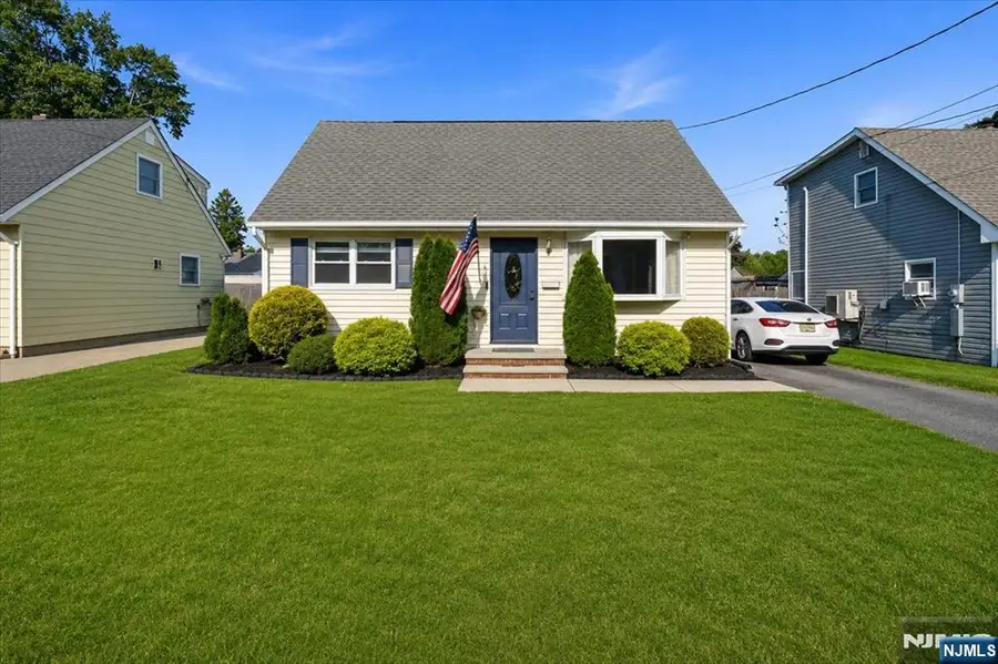 29 Central Avenue, Pompton Lakes, NJ 07442 - #2