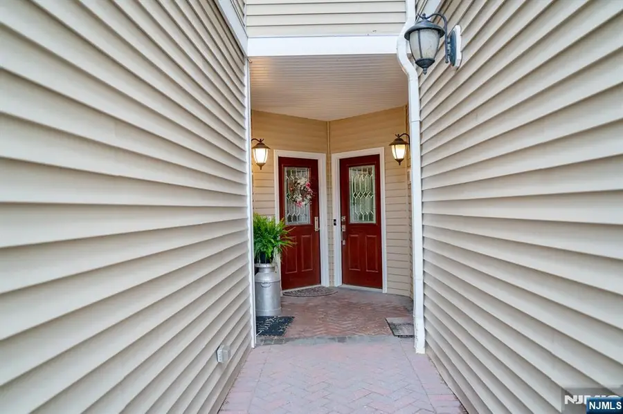 804 River Place, Butler, NJ 07405 - #3