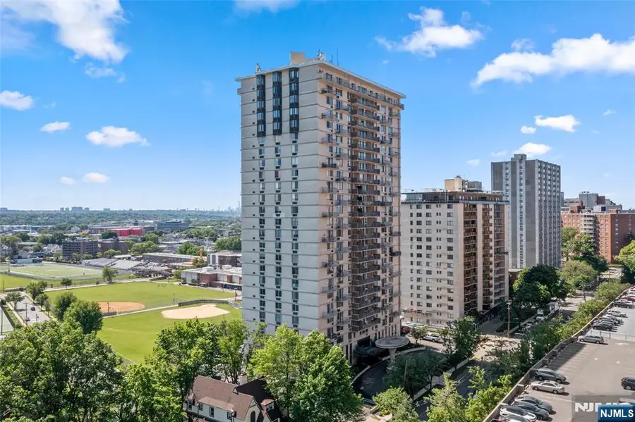 160 Overlook Avenue 2C, Hackensack, NJ 07601 - #2
