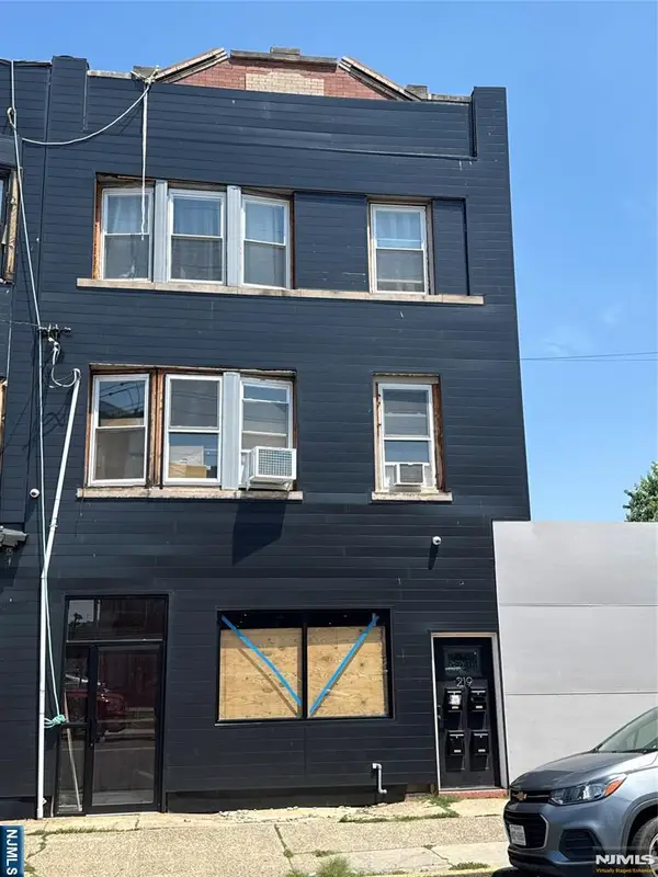 219 Sussex Avenue, Newark, NJ 07103