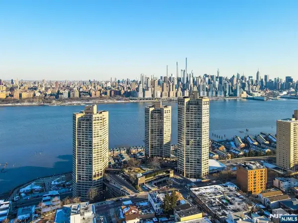 7000 Blvd 138G, West New York, NJ 07093