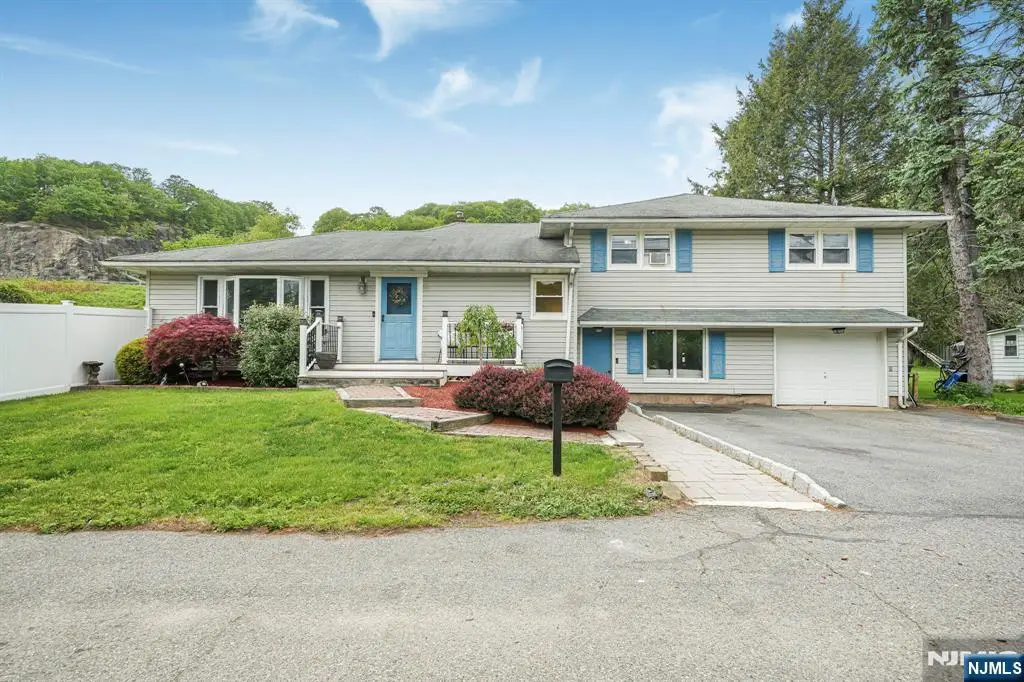22 Federal Hill Road, Pompton Lakes, NJ 07442 - #1