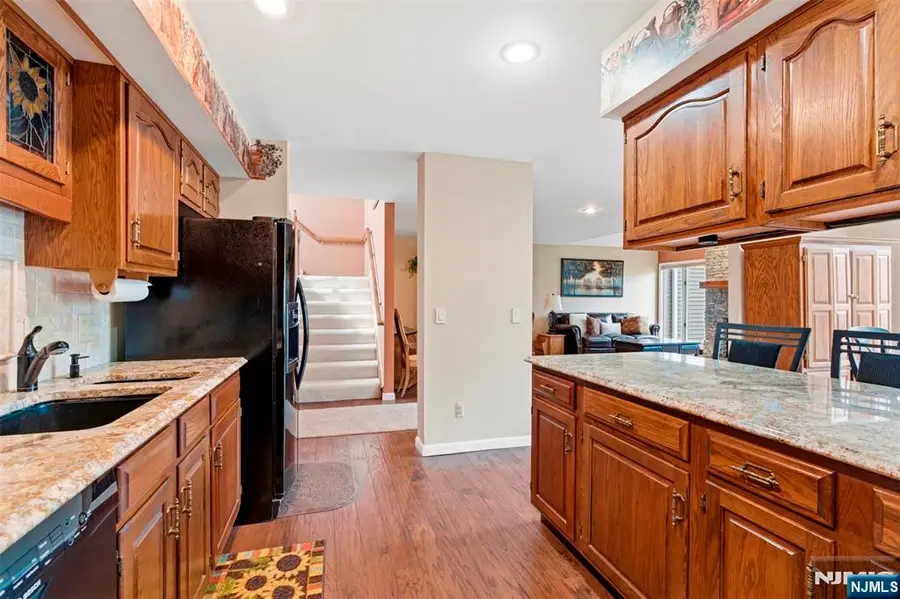 25 Stone Row Lane, Oak Ridge, NJ 07438 - #3