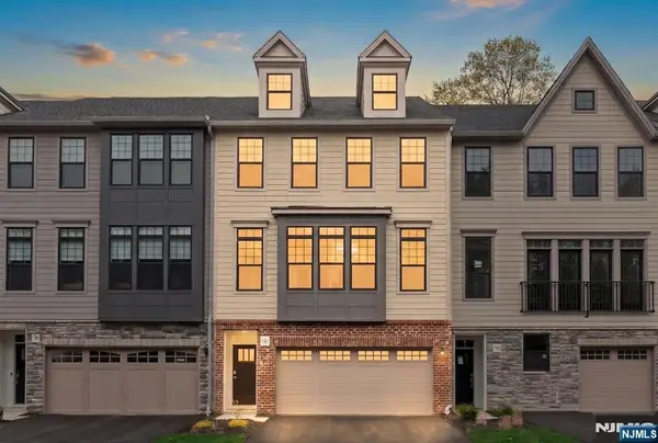 92 Cinnamon Drive, Upper Saddle River, NJ 07458