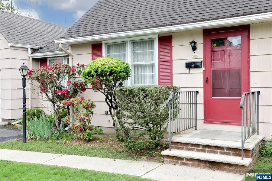 12 Beverly Lane, Waldwick, NJ 07463 - #2
