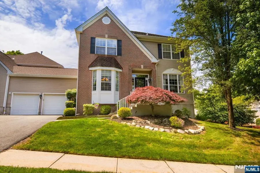 11 Queens Lane, Wayne, NJ 07470 - #2