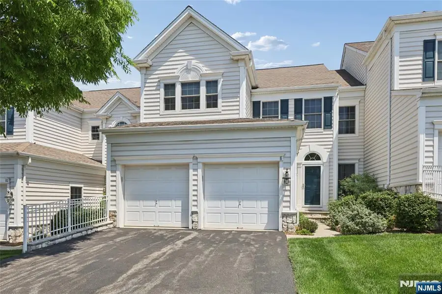 8 Yorktown Lane 704, Totowa, NJ 07512 - #2