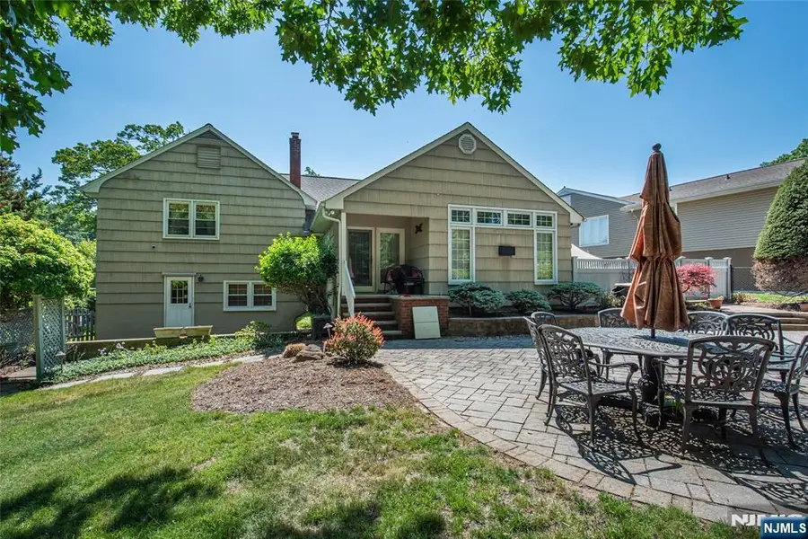17 Morningside Circle, Little Falls, NJ 07424 - #2