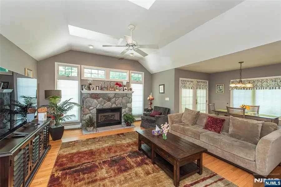 17 Morningside Circle, Little Falls, NJ 07424 - #3