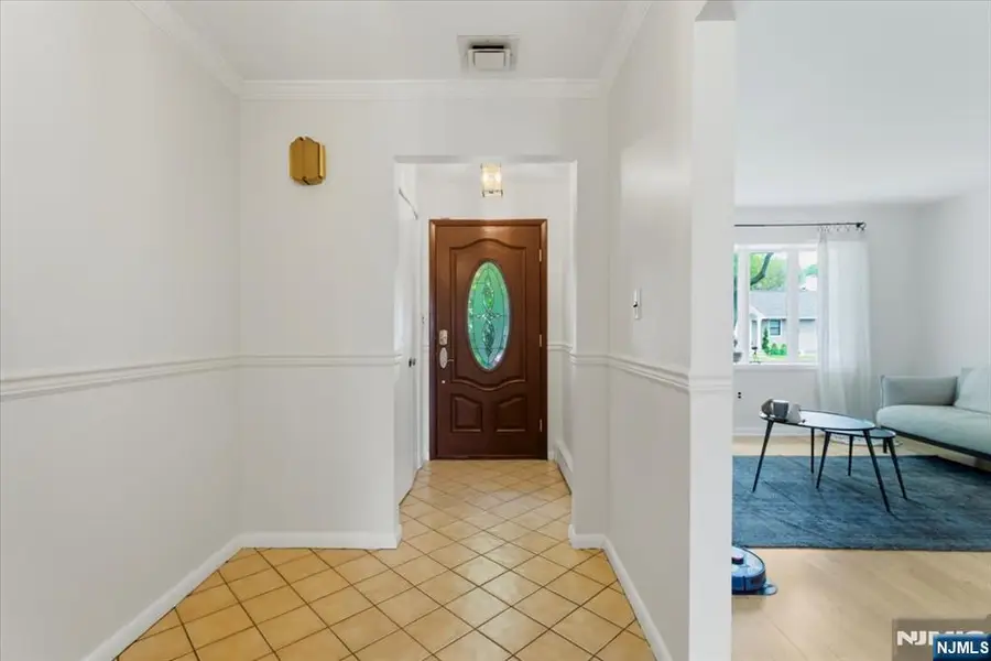 18 Hudson Street, Nutley, NJ 07110 - #2