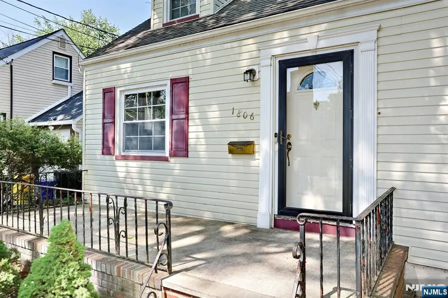 1806 Palisade Avenue, Teaneck, NJ 07666 - #2