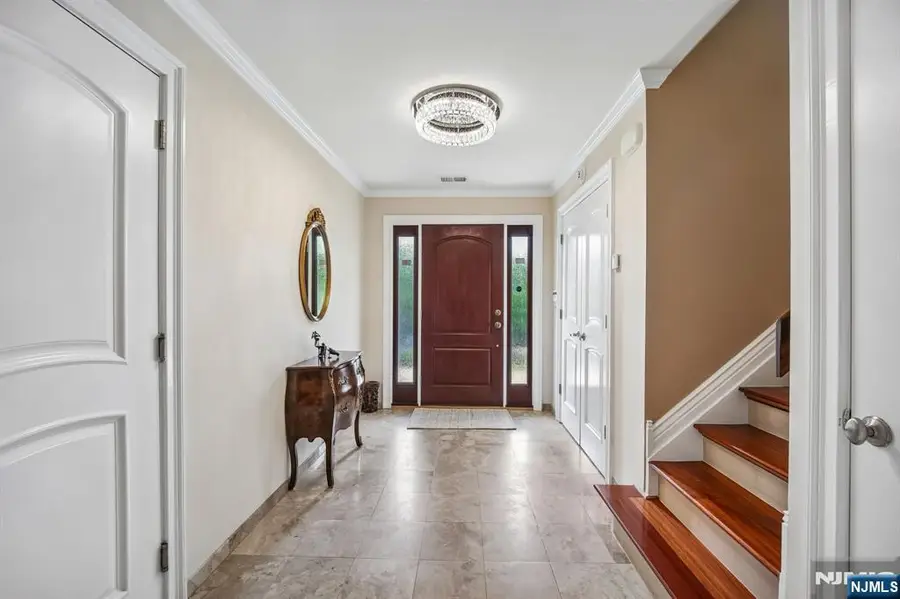 17 Stonewall Drive, Livingston, NJ 07039 - #3
