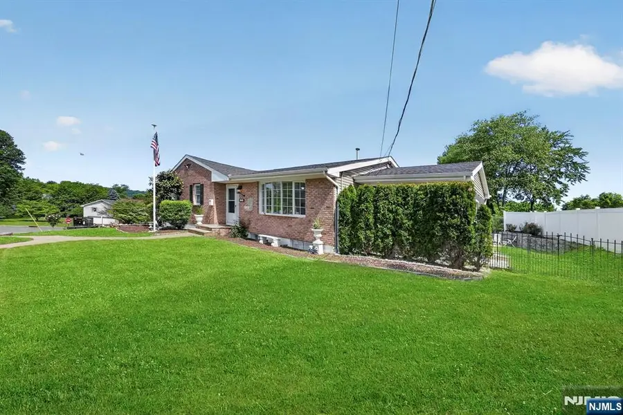840 Lopatcong Street, Belvidere, NJ 07823 - #3
