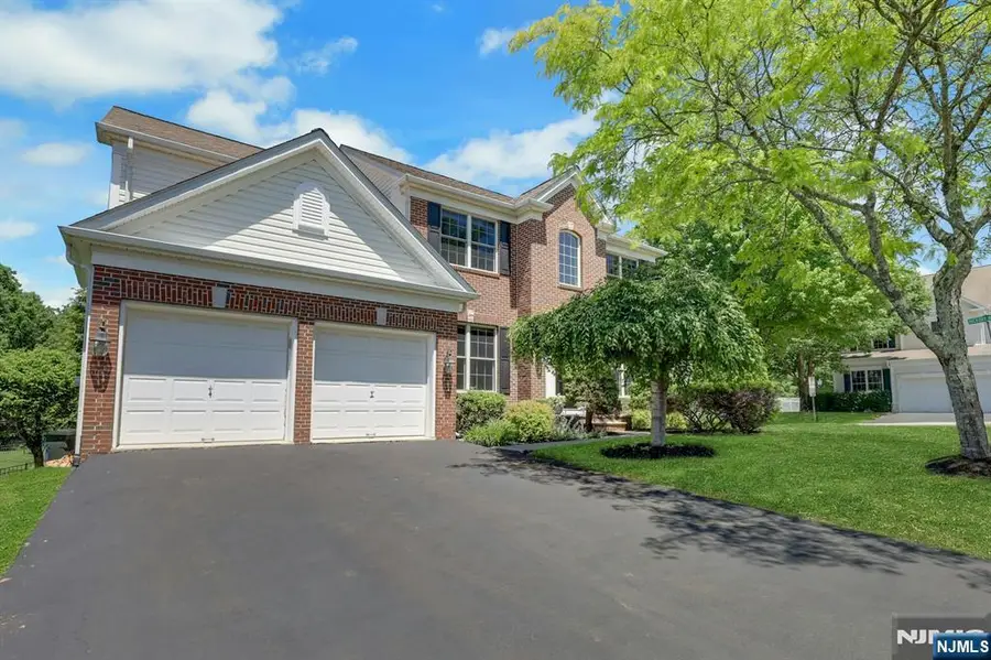 81 Lafayette Circle, Totowa, NJ 07512 - #2