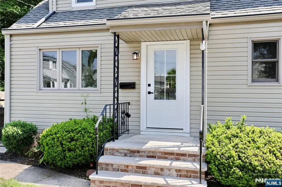 20 Dojean Court, Bergenfield, NJ 07621 - #2