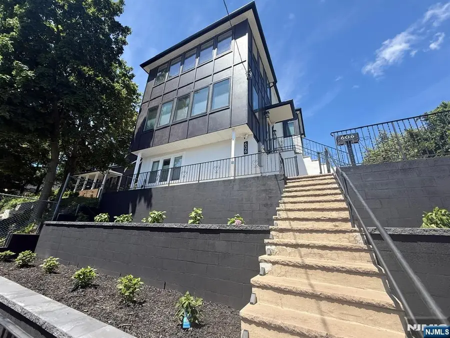 606 5th Street, Carlstadt, NJ 07072 - #2