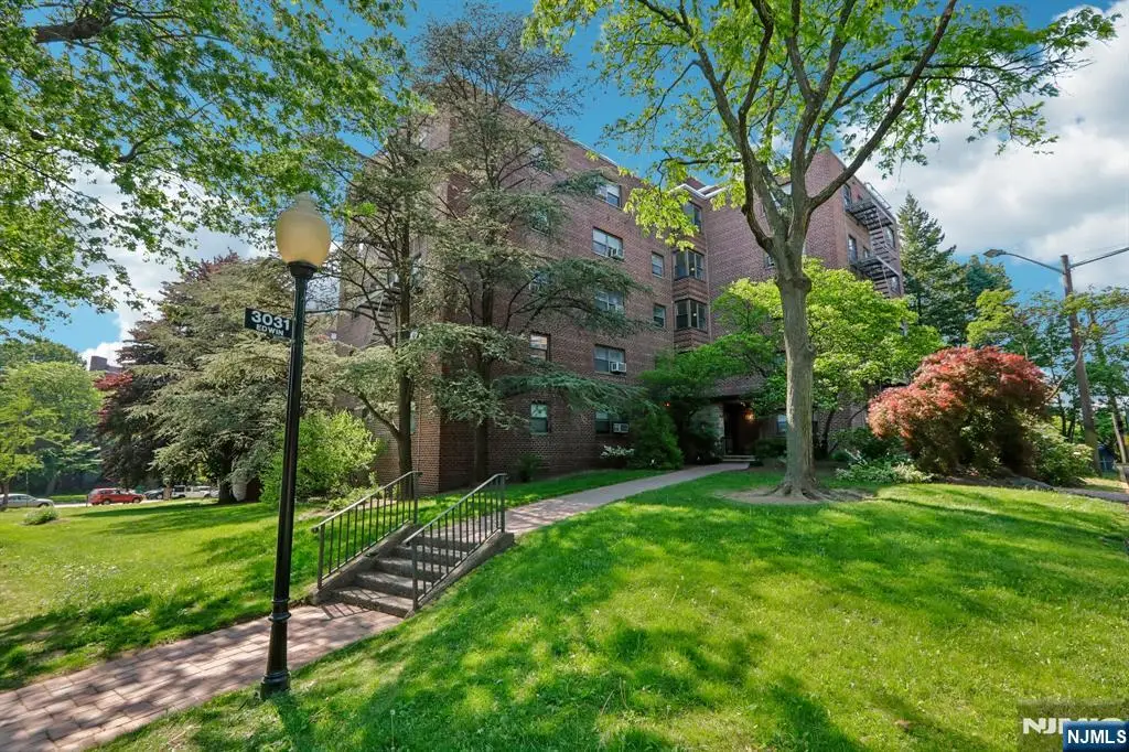 3031 Edwin Avenue 4H, Fort Lee, NJ 07024 - #1