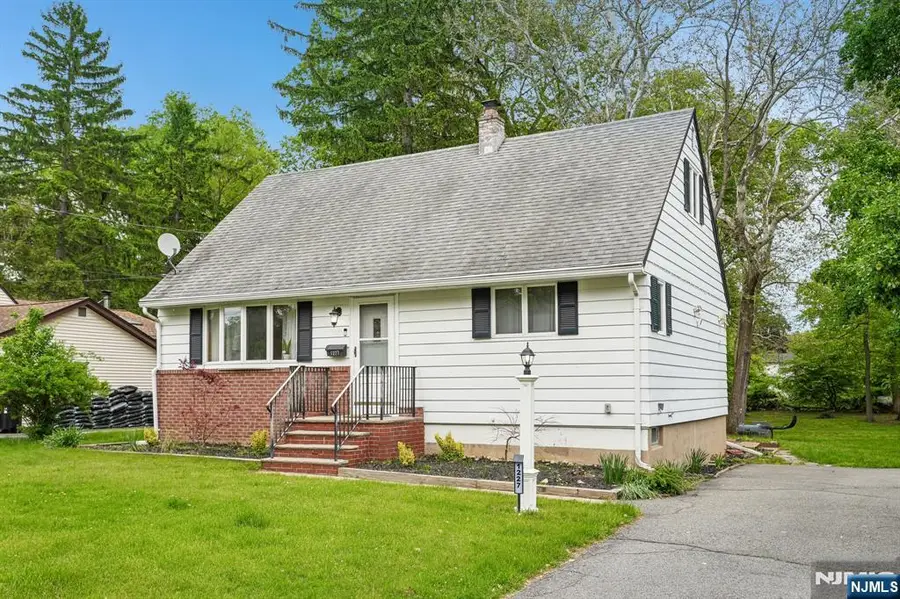 1227 Ringwood Avenue, Pompton Lakes, NJ 07442 - #2