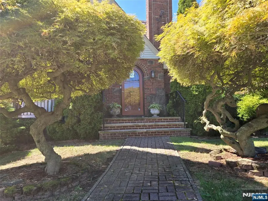 304 Henry Street, Hasbrouck Heights, NJ 07604 - #3