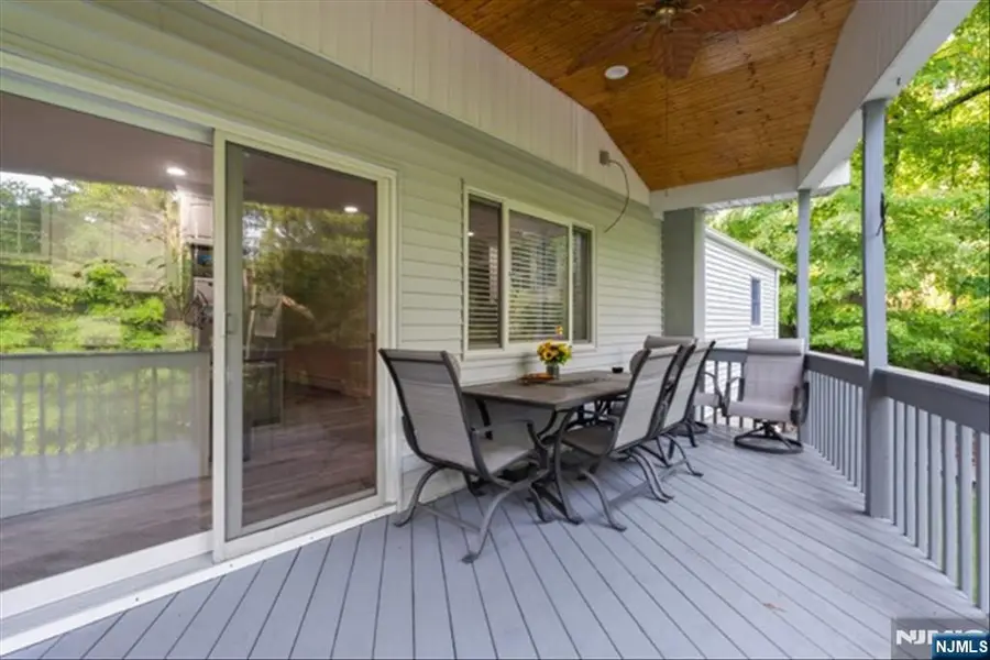 17 Foxhill Lane, Ringwood, NJ 07456 - #3
