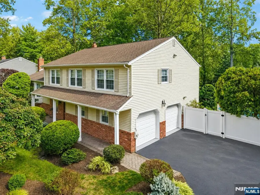 400 Faletti Circle, River Vale, NJ 07675 - #3