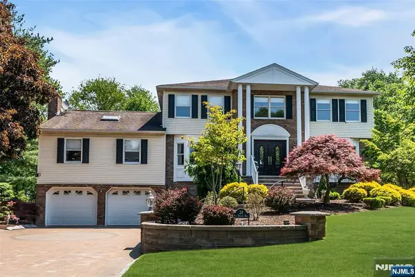 24 Fox Hollow Road, Ramsey, NJ 07446