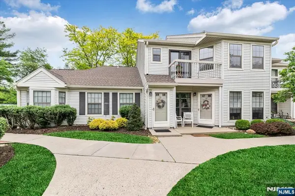 71 Fromm Court, Mahwah, NJ 07430