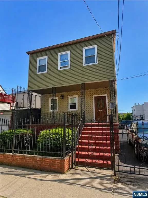 250-252 Berkeley Avenue, Newark, NJ 07107